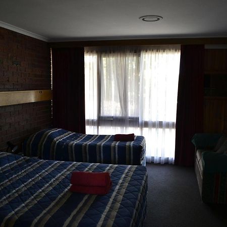 Kardinia Park Motel 절롱 외부 사진