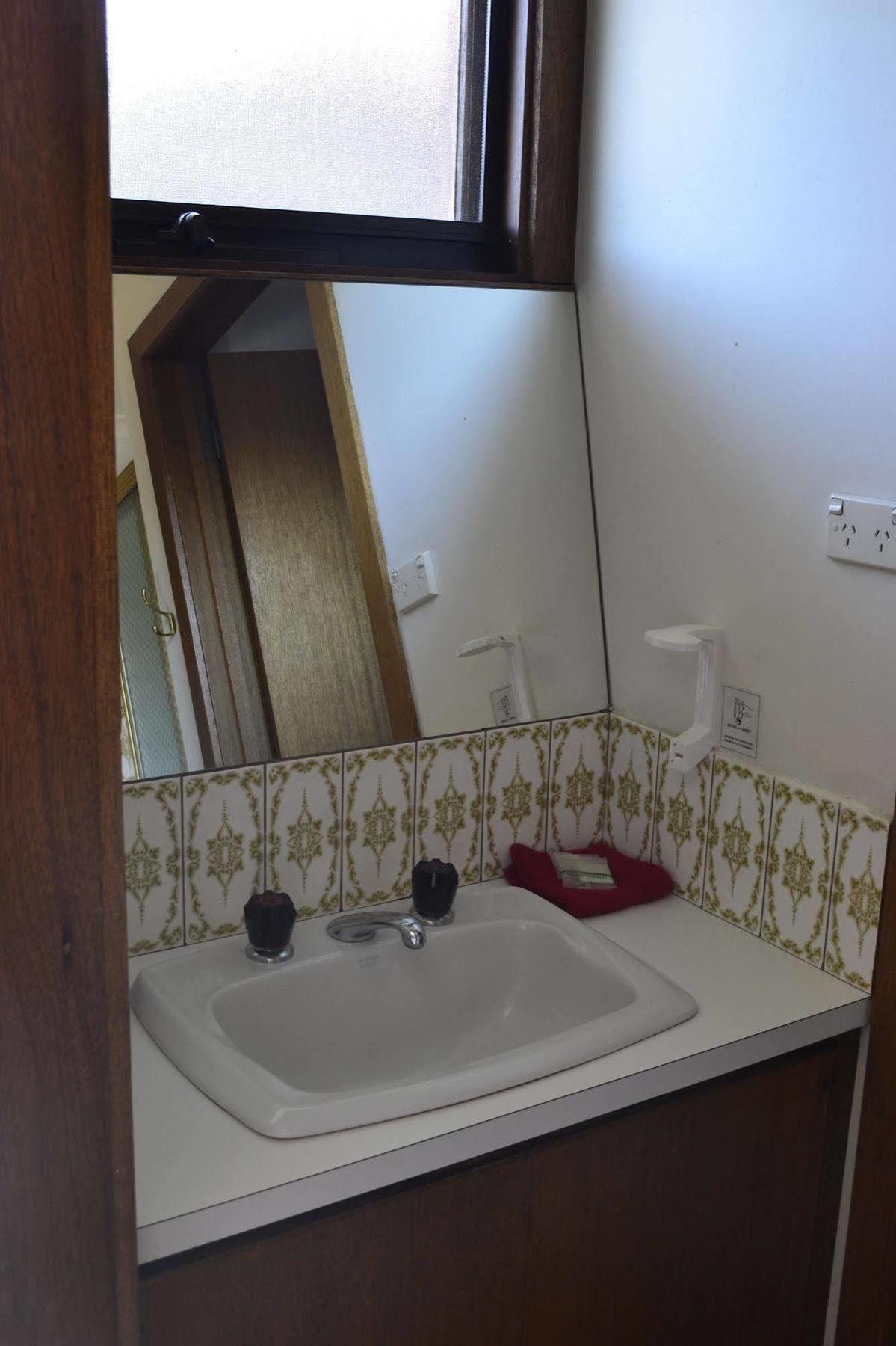 Kardinia Park Motel 절롱 외부 사진