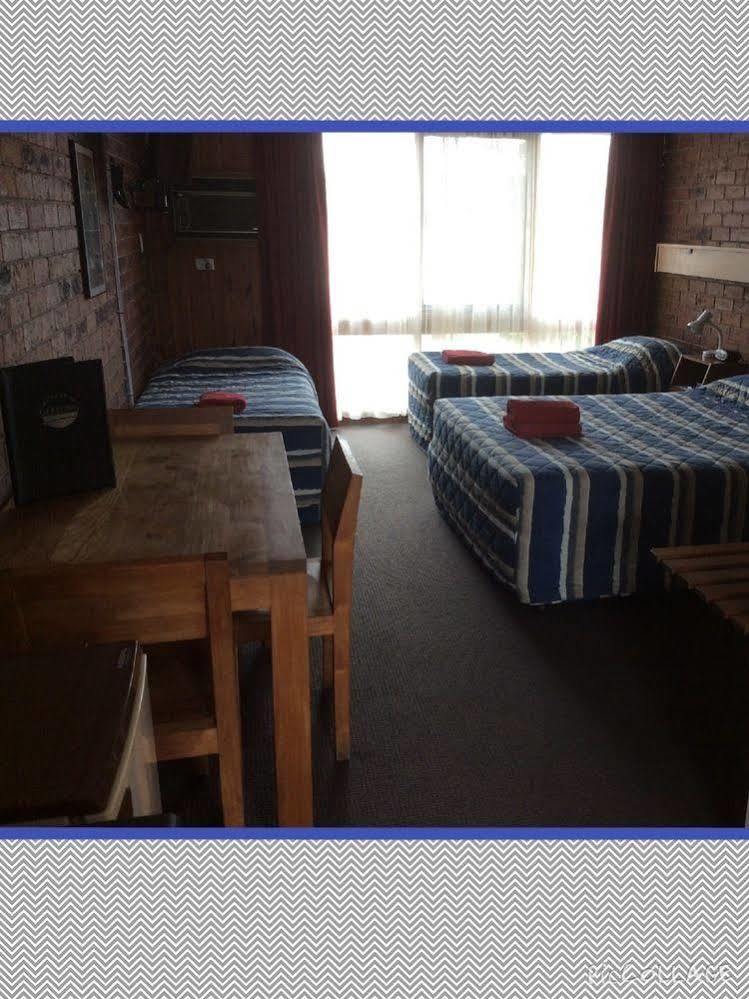Kardinia Park Motel 절롱 외부 사진